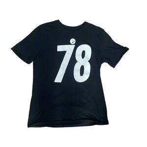 Pittsburgh Steelers Alejandro Villanueva #78 "Player Pride" Size Large T-Shirt